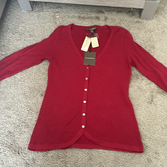 NWT - Picture 3 of 3